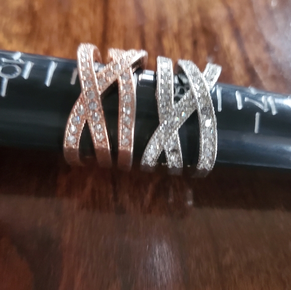 2 pack Rhinestone Rings (sz 8+9) - Picture 2 of 3